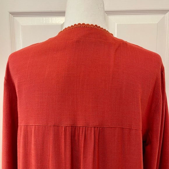 NWOT Amaryllis Puff Long Sleeves Crochet Embellished Top - Picture 7 of 10